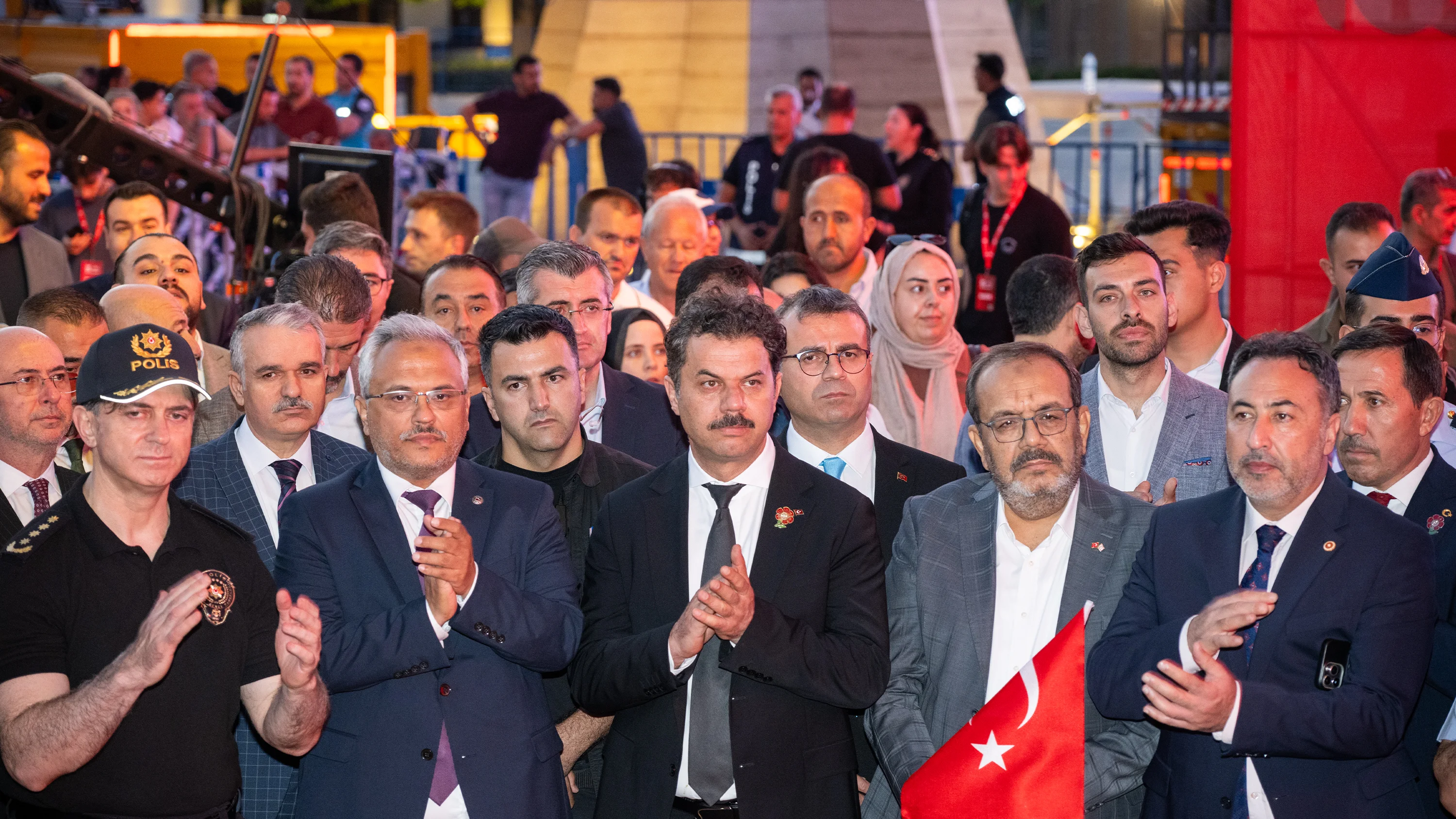Selçuk Üniversitesi öğrenci ve personeliyle 15 Temmuz etkinliklerinde yerini aldı